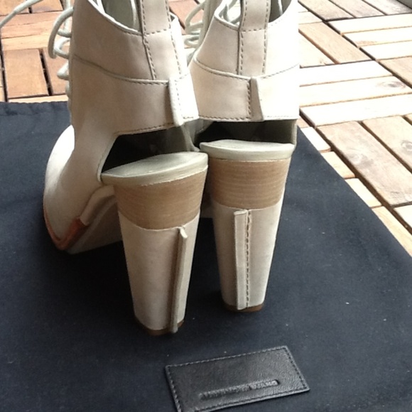 Alexander Wang Dakota - perfect neutral  wood stacked platform - Picture 4 of 4